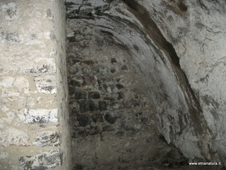 Grotta Falconiera